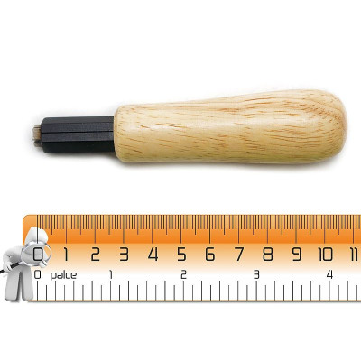 Šroubovák trojúhleník