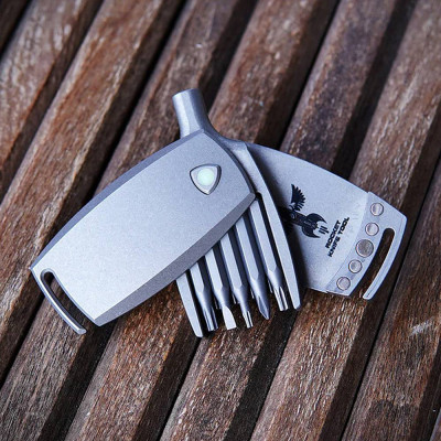 Nástroj D Rocket Knife - titan