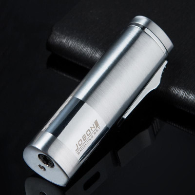 Luxury triple jet lighter